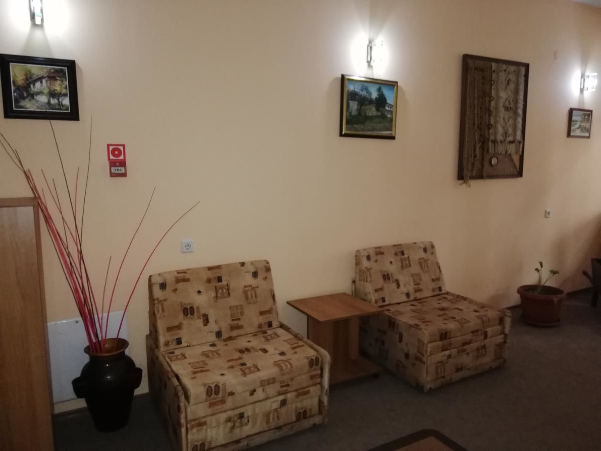 Курортные отели Hotel Les Razgrad