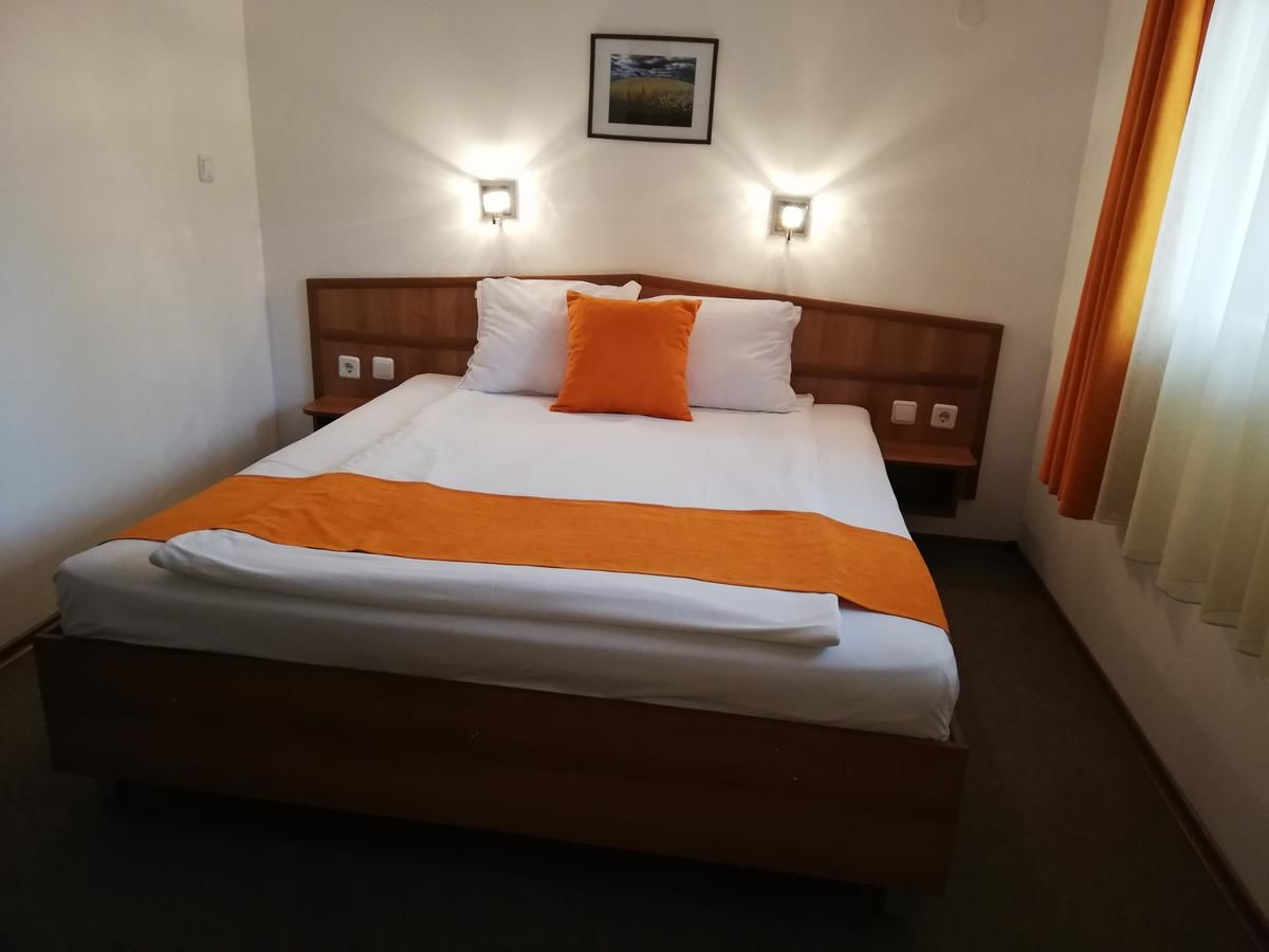 Курортные отели Hotel Les Razgrad-26