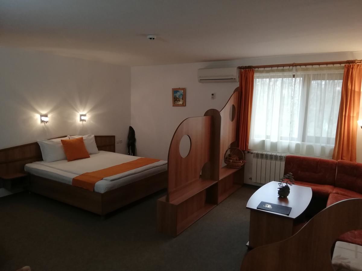 Курортные отели Hotel Les Razgrad-44