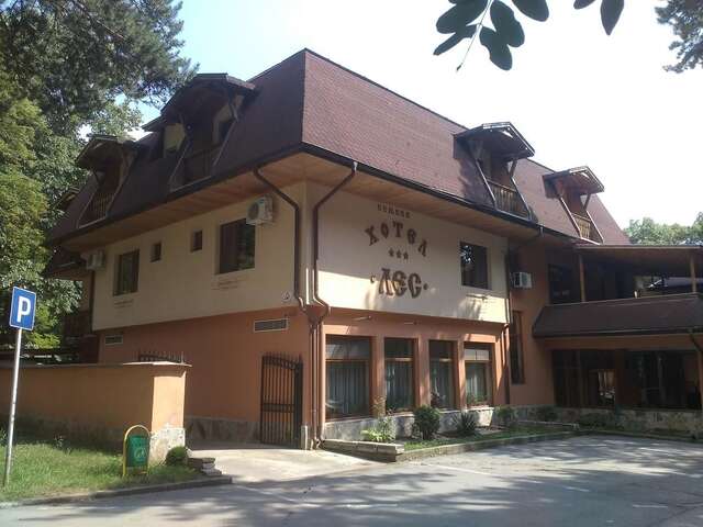 Курортные отели Hotel Les Razgrad-3